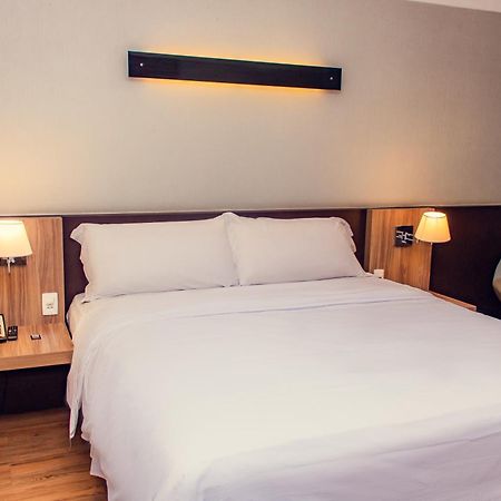 Delmond Hotel Cuiaba  Bagian luar foto