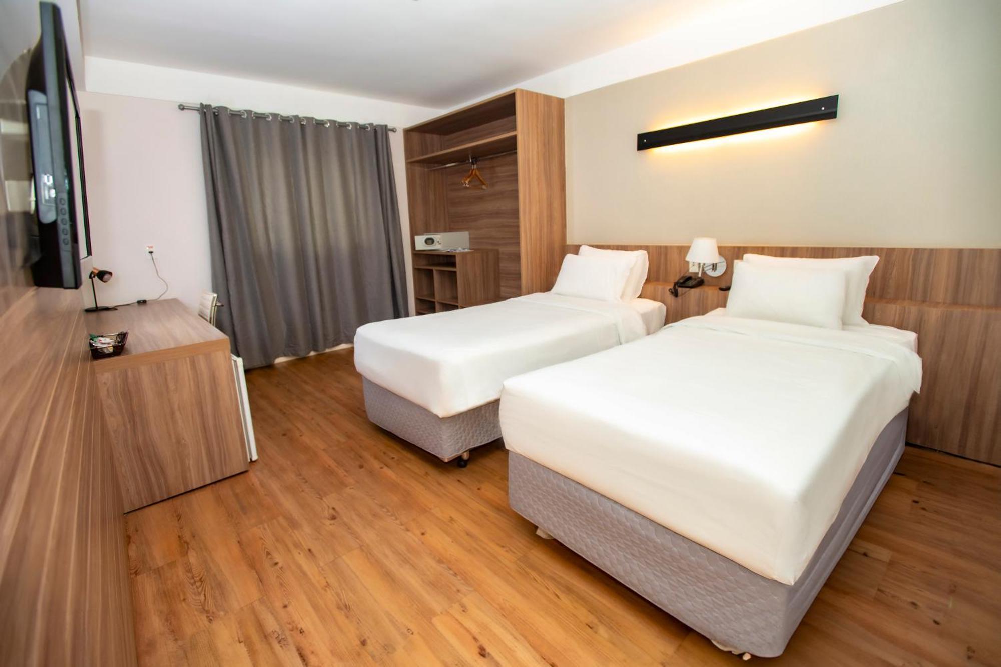 Delmond Hotel Cuiaba  Bagian luar foto